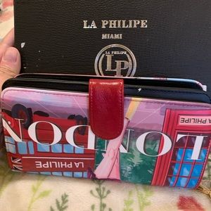 La Philipe Wristlet